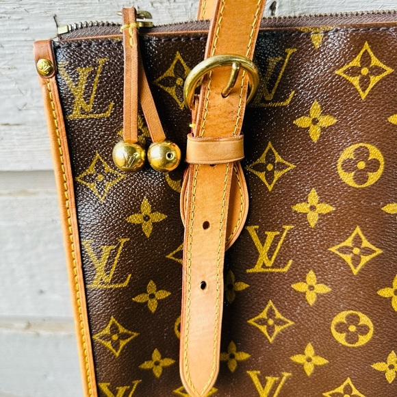 LOUIS VUITTON LV Poppincourt shoulder bag with COA - Picture 12 of 17